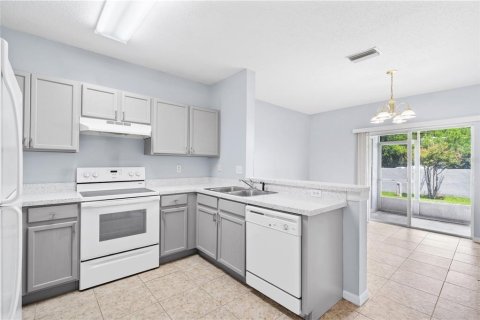 Townhouse in Riverview, Florida 2 bedrooms, 126.35 sq.m. № 1901116 - photo 8