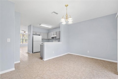Townhouse in Riverview, Florida 2 bedrooms, 126.35 sq.m. № 1901116 - photo 11