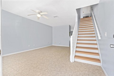 Townhouse in Riverview, Florida 2 bedrooms, 126.35 sq.m. № 1901116 - photo 3