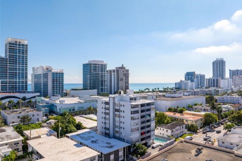 Condo in Miami Beach, Florida, 2 bedrooms № 2076310 - photo 27