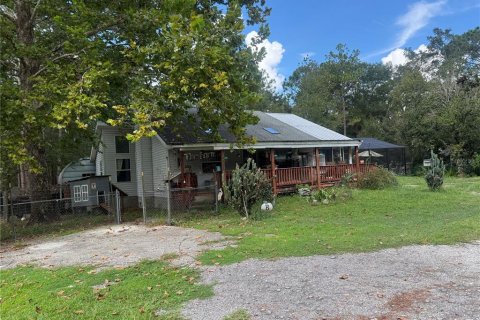 House in Crystal River, Florida 3 bedrooms, 141.86 sq.m. № 2364708