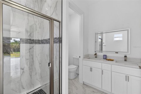 Villa ou maison à vendre à Port Charlotte, Floride: 4 chambres, 171.13 m2 № 2206494 - photo 30