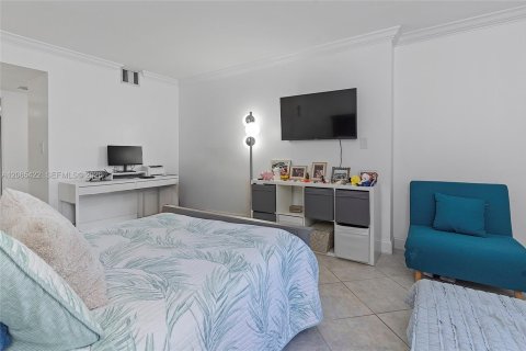 Condominio en alquiler en Miami, Florida, 2 dormitorios, 102.19 m2 № 2339935 - foto 21