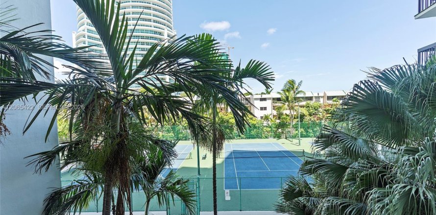 Condominio en Miami, Florida, 2 dormitorios № 2339935