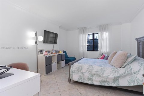 Condominio en alquiler en Miami, Florida, 2 dormitorios, 102.19 m2 № 2339935 - foto 19