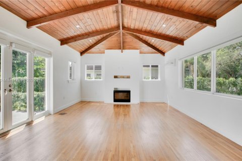 Casa en alquiler en Coral Gables, Florida, 3 dormitorios, 137.87 m2 № 1967853 - foto 3