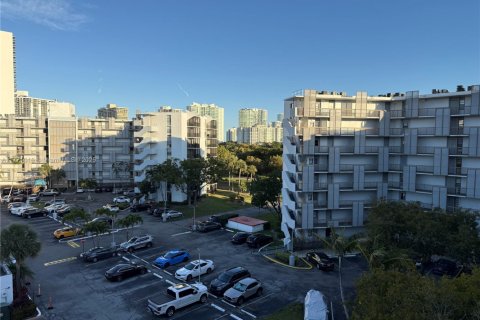 Condominio en venta en Aventura, Florida, 2 dormitorios, 92.34 m2 № 1726470 - foto 25