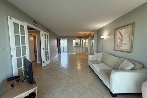 Condominio en venta en Aventura, Florida, 2 dormitorios, 92.34 m2 № 1726470 - foto 8