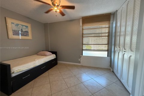Condominio en venta en Aventura, Florida, 2 dormitorios, 92.34 m2 № 1726470 - foto 18