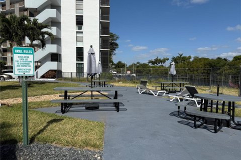 Condominio en venta en Aventura, Florida, 2 dormitorios, 92.34 m2 № 1726470 - foto 29