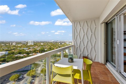 Copropriété à vendre à Miami, Floride: 2 chambres, 110.37 m2 № 2000507 - photo 15