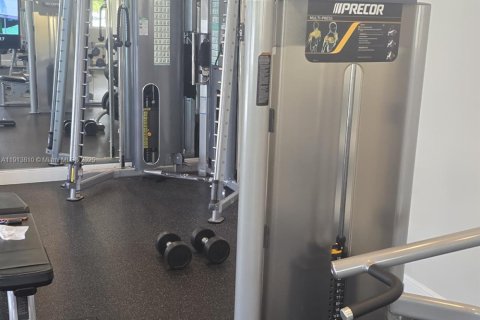 Casa en venta en Deerfield Beach, Florida, 5 dormitorios, 241.92 m2 № 1970426 - foto 23