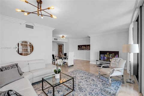 Снять в аренду кондоминиум в Майами-Бич, Флорида 2 спальни, 161.65м2, № 2030822 - фото 5