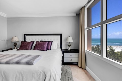 Снять в аренду кондоминиум в Майами-Бич, Флорида 2 спальни, 161.65м2, № 2030822 - фото 28