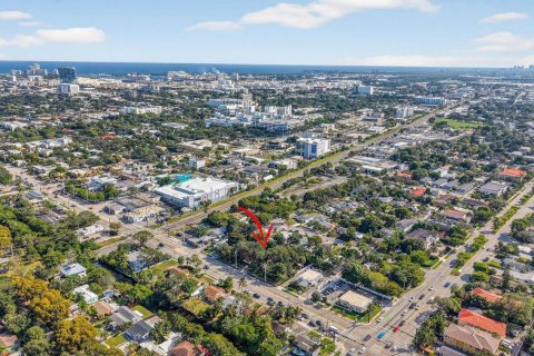 House in Fort Lauderdale, Florida 2 bedrooms, 128.58 sq.m. № 2080678 - photo 19