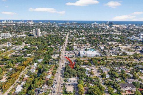 House in Fort Lauderdale, Florida 2 bedrooms, 128.58 sq.m. № 2080678 - photo 13
