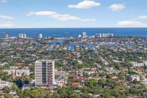 House in Fort Lauderdale, Florida 2 bedrooms, 128.58 sq.m. № 2080678 - photo 26
