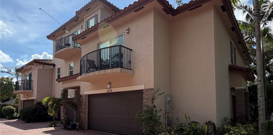 Touwnhouse à Fort Lauderdale, Floride 3 chambres, 187.11 m2 № 2351177
