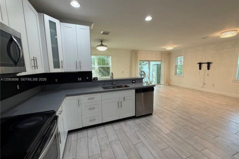 Touwnhouse à louer à Fort Lauderdale, Floride: 3 chambres, 187.11 m2 № 2351177 - photo 10