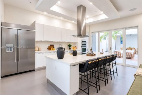 Touwnhouse à vendre à Coral Gables, Floride: 3 chambres, 276.48 m2 № 2397235 - photo 13
