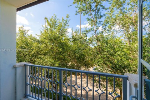 Touwnhouse à vendre à Coral Gables, Floride: 3 chambres, 276.48 m2 № 2397235 - photo 27