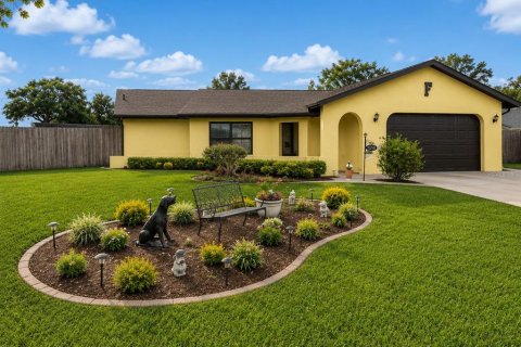 House in Brooksville, Florida 2 bedrooms, 127.55 sq.m. № 2198977 - photo 21
