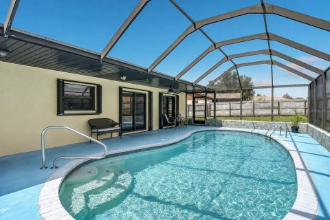 House in Brooksville, Florida 2 bedrooms, 127.55 sq.m. № 2198977 - photo 17