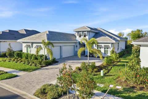 Villa ou maison à vendre à Sarasota, Floride: 4 chambres, 261.61 m2 № 2141423 - photo 12