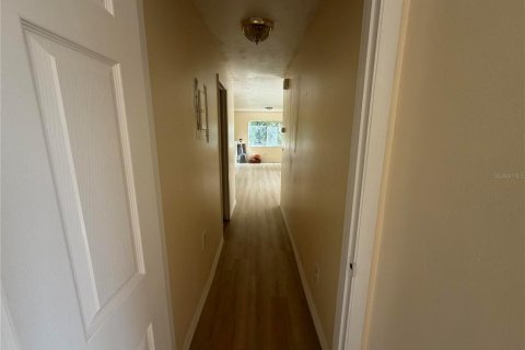 Condo in Winter Haven, Florida, 2 bedrooms  № 2368757 - photo 6