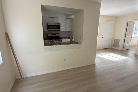 Condo in Winter Haven, Florida, 2 bedrooms  № 2368757 - photo 11