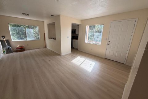 Condo in Winter Haven, Florida, 2 bedrooms  № 2368757 - photo 5