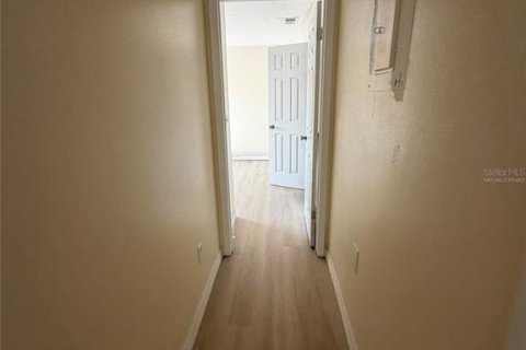 Condo in Winter Haven, Florida, 2 bedrooms  № 2368757 - photo 9