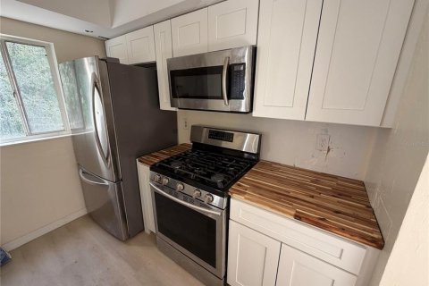 Condo in Winter Haven, Florida, 2 bedrooms  № 2368757 - photo 2