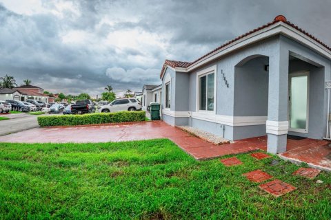 Casa en venta en Miami, Florida, 3 dormitorios, 129.41 m2 № 1921509 - foto 5