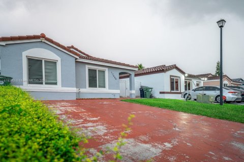 Casa en venta en Miami, Florida, 3 dormitorios, 129.41 m2 № 1921509 - foto 4