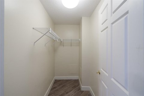 Condo in Saint Petersburg, Florida, 2 bedrooms  № 2212922 - photo 16