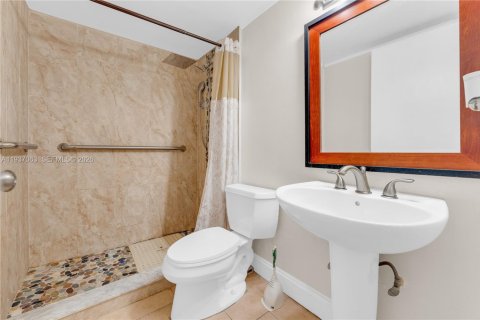 Купить кондоминиум в Майами-Гарденс, Флорида 2 спальни, 109.62м2, № 1995592 - фото 14