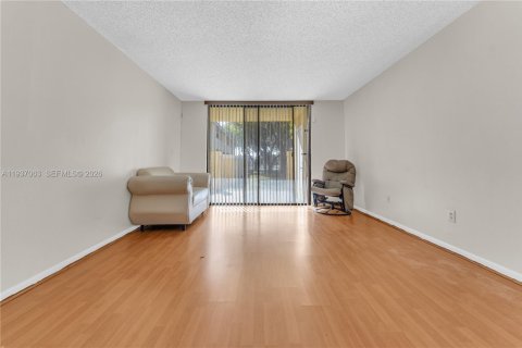 Купить кондоминиум в Майами-Гарденс, Флорида 2 спальни, 109.62м2, № 1995592 - фото 26