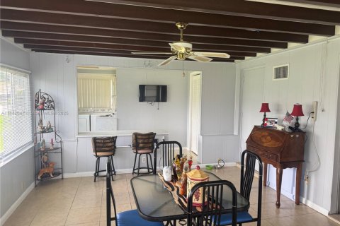 Villa ou maison à vendre à Lehigh Acres, Floride: 2 chambres № 1939724 - photo 9