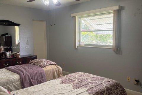 Villa ou maison à vendre à Lehigh Acres, Floride: 2 chambres № 1939724 - photo 20