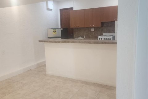 Immobilier commercial à louer à North Lauderdale, Floride: 3 pièces, 160.26 m2 № 2147374 - photo 14