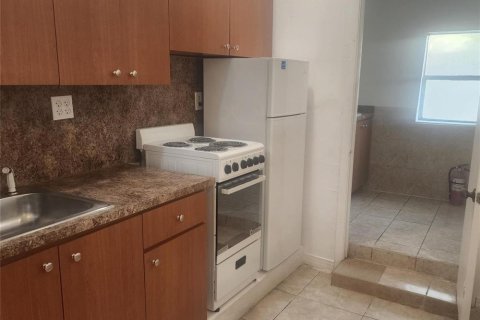 Immobilier commercial à louer à North Lauderdale, Floride: 3 pièces, 160.26 m2 № 2147374 - photo 5
