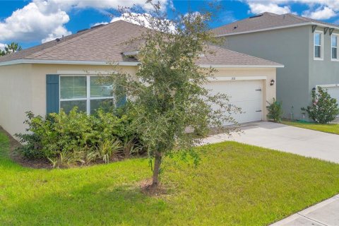 House in Davenport, Florida 3 bedrooms, 160.26 sq.m. № 1722426 - photo 2