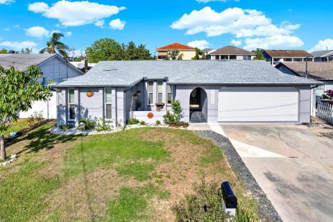 House in Hudson, Florida 3 bedrooms, 159.05 sq.m. № 1751083 - photo 26