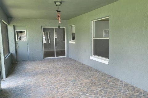 House in Kissimmee, Florida 4 bedrooms, 172.24 sq.m. № 2238907 - photo 26