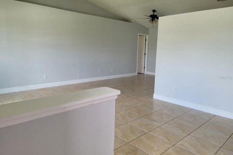 House in Kissimmee, Florida 4 bedrooms, 172.24 sq.m. № 2238907 - photo 23