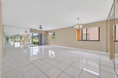 Condo in Davie, Florida, 2 bedrooms  № 2177444 - photo 17