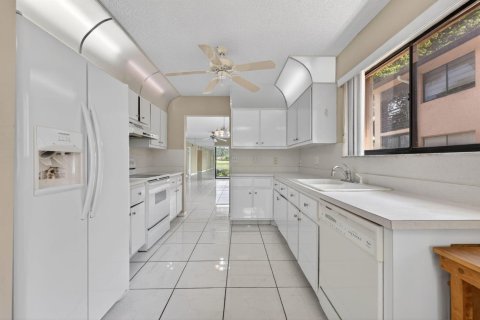 Condo in Davie, Florida, 2 bedrooms  № 2177444 - photo 29