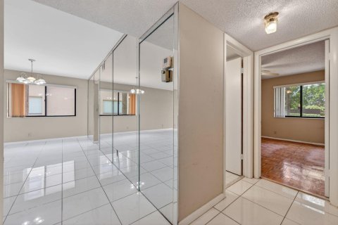 Condo in Davie, Florida, 2 bedrooms  № 2177444 - photo 13