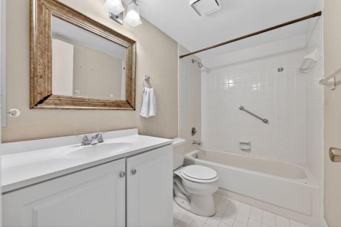Condo in Davie, Florida, 2 bedrooms  № 2177444 - photo 14